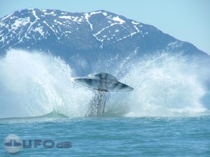Read more about the article Extraterestrii, intraterestrii si OSN-urile din adancurile marilor si oceanelor: o istorie fabuloasa din vechime si pana in prezent !
