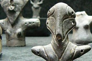 Misterioasele statuete Vinca - dovada că extratereştrii s-au implicat în evoluţia omului