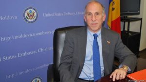 Read more about the article Ambasadorul SUA la Chișinău: „Republica Moldova nu este România, ci trebuie să rămână un stat suveran și independent”