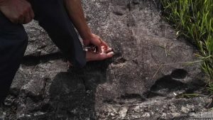 Read more about the article O urmă de picior gigant, veche de mii de ani, a fost descoperită în China
