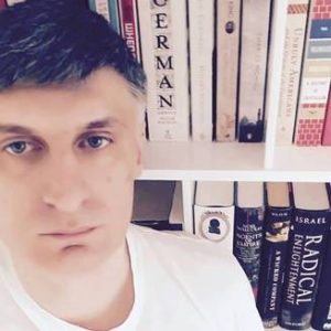 Read more about the article Cătălin Avramescu, conferențiar la Facultatea de Științe Politice: „Sunt sluga lui Soros”