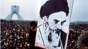 Revoluția Islamică din Iran (1979) a fost orchestrată de SUA