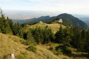 Read more about the article Poarta Stelară din Masivul Piatra Mare
