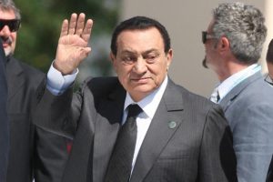 Read more about the article Fostul Președinte al Egiptului, Hosni Mubarak, a fost achitat, după ce a fost dat jos de către SUA printr-o lovitură de stat militară în timpul „Primăverii Arabe” din 2011