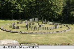 Hunedoara: Cetatea dacică Sarmizegetusa Regia va fi scanată din avion cu scopul efectuării unei cercetări arheologice