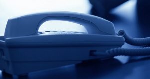 Read more about the article Telefoane primite de la morți