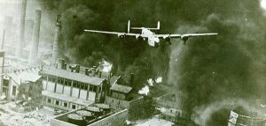 Read more about the article 4 aprilie 1944, ziua cea mai neagră din istoria Capitalei: Americanii au omorât 2942 de bucureșteni. Revoltător: Românii le-au ridicat două monumente aviatorilor care au adus moartea în numele Unchiului Sam
