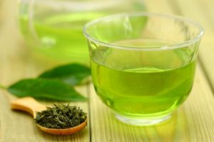 Read more about the article Beneficii mai puțin știute ale ceaiului verde
