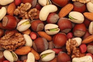 Read more about the article 7 nucifere pentru o viață lungă și sănătoasă