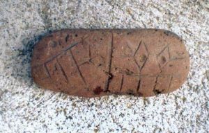 Misterele din Munţii Neamţului. Pietre misterioase, OZN-uri în miniatură şi scrieri ciudate