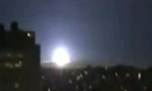 Read more about the article O lumină puternică, misterioasă, asemănătoare cu un soare, a apărut pe cerul nopții din Japonia, în timpul cutremurului din 7 aprilie 2011