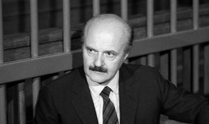 Read more about the article Italia: Președintele Băncii Ambrosiano, Roberto Calvi, asasinat de masoni în 1982