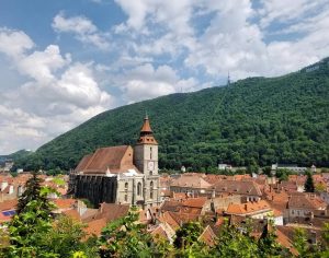Read more about the article Muntele Tâmpa este unul dintre locurile din Braşov care au cele mai multe legende