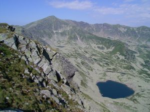 Read more about the article Munții Parâng: accidente aviatice, mistere și fenomene paranormale