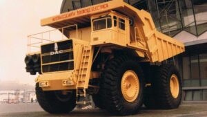 Read more about the article DAC 120 DE – camionul gigant construit în România